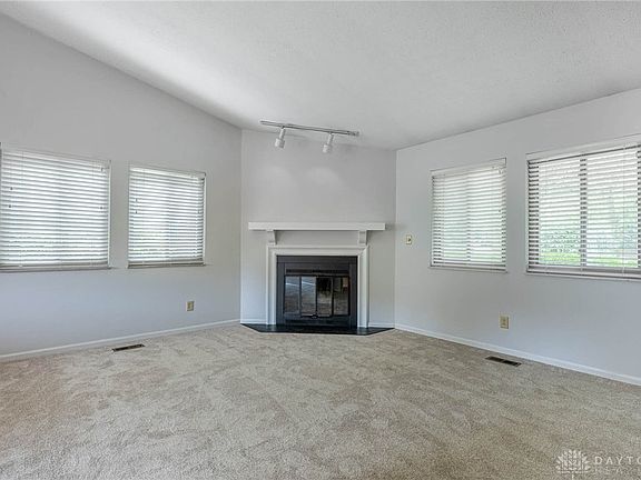 3rd image of 6074 N Quinella Way
