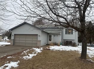 512 Tamte Way, Braham, MN 55006
