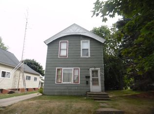 1421 Wisconsin Ave, Gladstone, MI 49837