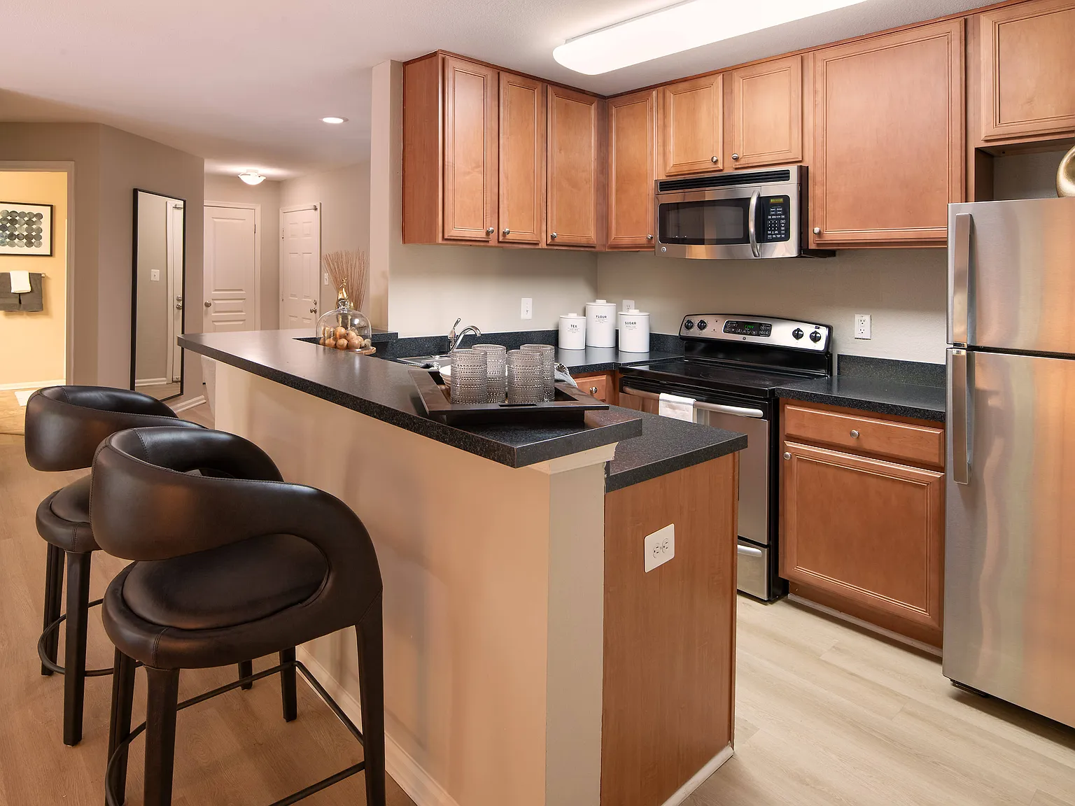 Halstead Reston — Photo 2