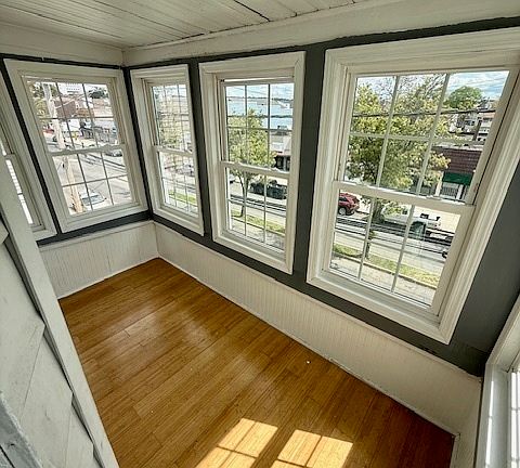 5th image of 2391 Main Street