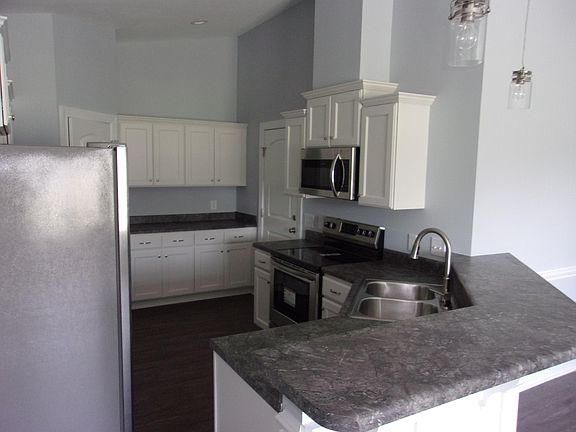 3rd image of 2305 Sweet Bay Dr #B