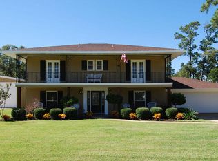 3102 Bayou Dr, La Porte, TX 77571