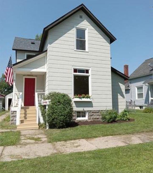 1st image of 704 S Erie St