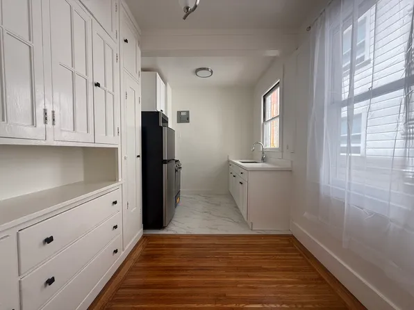 2245 Larkin St APT 6, San Francisco, CA 94109