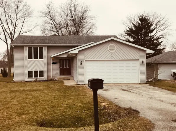 3344 Windy Hill Rd, Crown Point, IN 46307