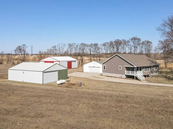 6143 Big Woods Rd, Cedar Falls, IA 50613