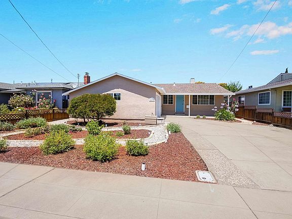 3rd image of 4635 Capitan Dr