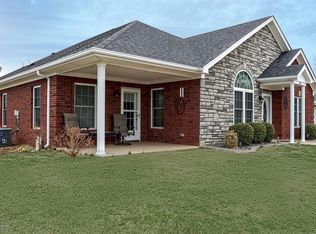 268 Adrian Ave, Mt Washington, KY 40047