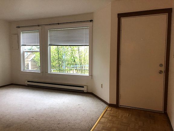 3rd image of 1717 16th Ave #26