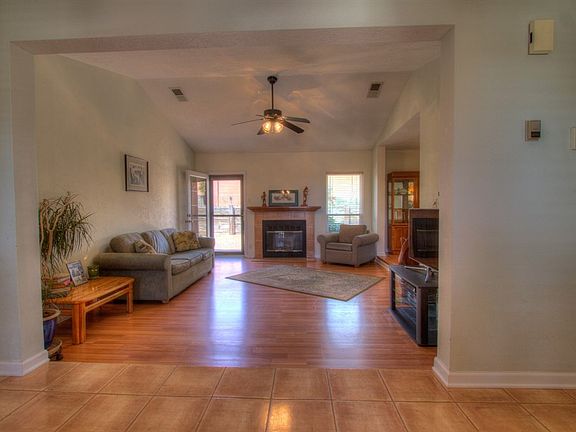 5th image of 7437 Staghorn Dr NW