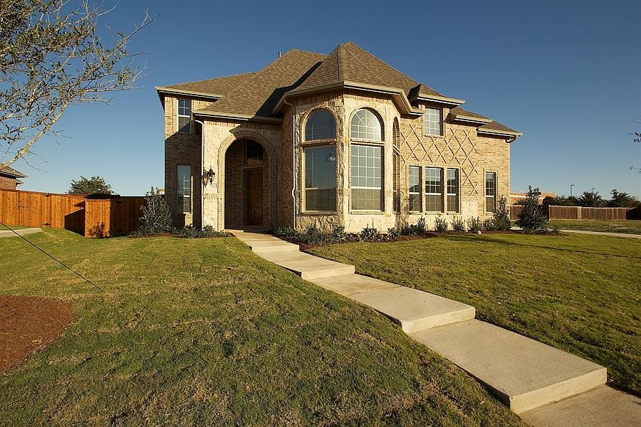 1st image of 722 Beaver Creek Dr