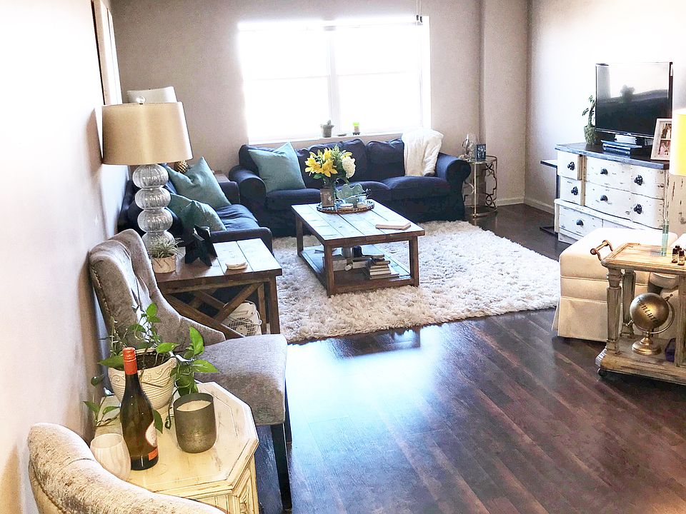 1st image of 2209 9th St APT 602