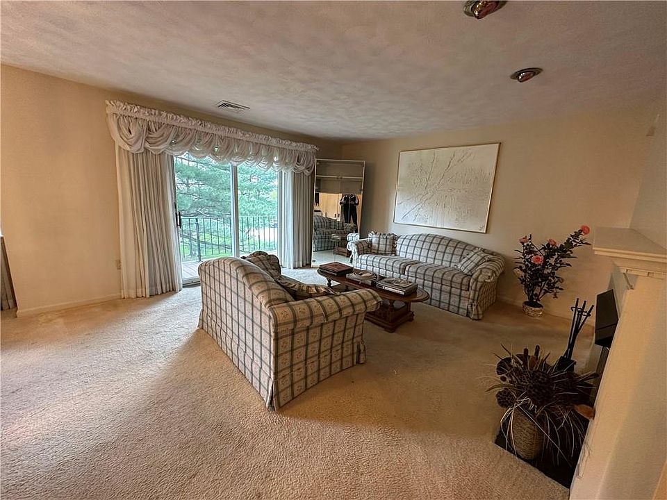 Rosewood Condominiums Cumberland, RI Zillow