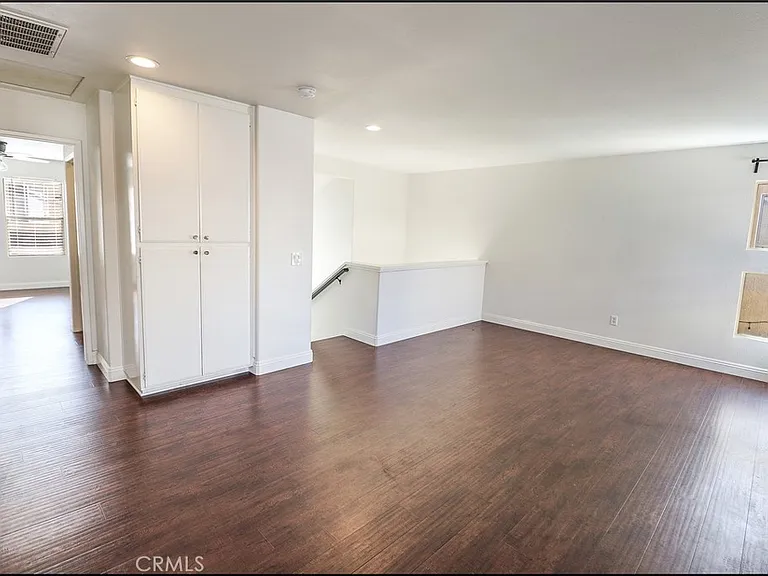 5 Chatham Ct — Photo 14