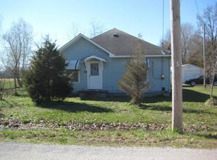 8621 Lincoln Rd, Benton, IL 62812