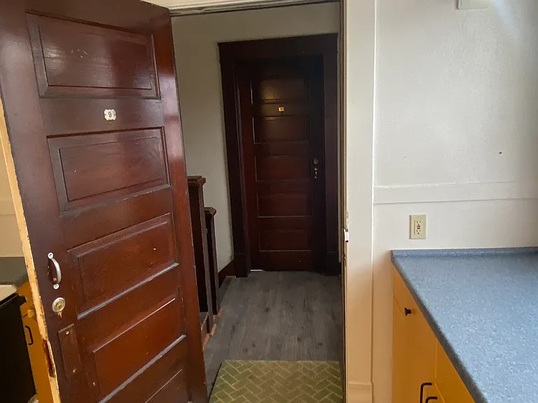 336 S 6th St W #24 — Photo 2