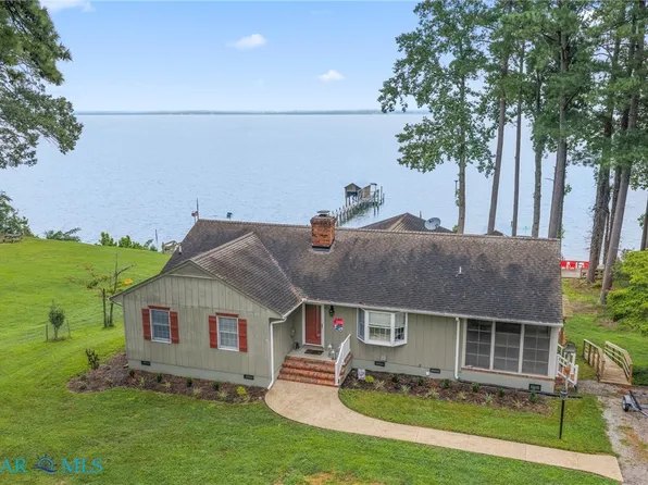 277 Riverside Dr, Center Cross, VA 22437