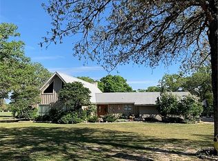 3595 Grande Dr, La Grange, TX 78945