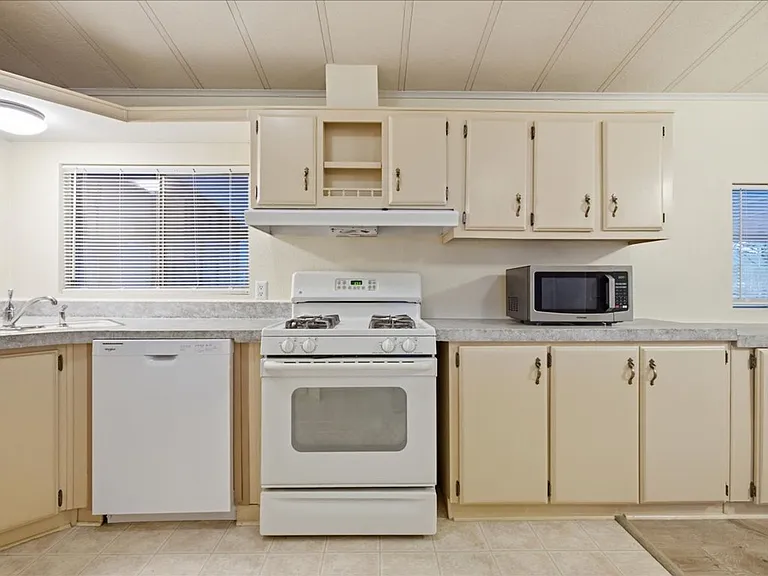 6124 W Tucson Estates Pkwy — Photo 10