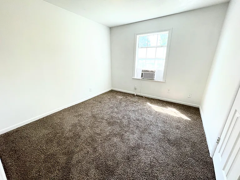 1408 SE 12th St — Photo 7
