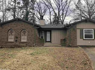 7 Fair Oaks Ct, Little Rock, AR 72204
