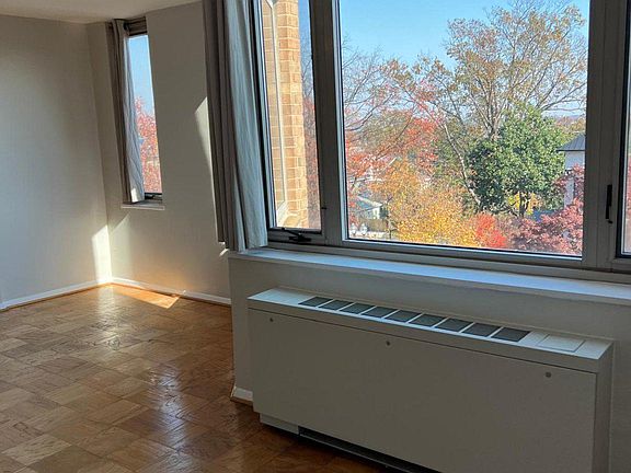 5th image of 2800 Wisconsin Ave NW APT 501