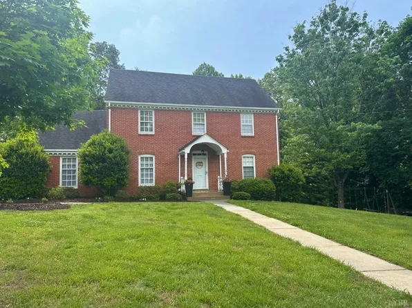 2716 Farmington Pl, Lynchburg, VA 24503