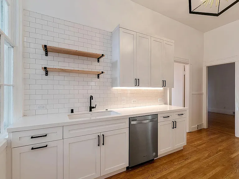 1479 Guerrero St — Photo 10