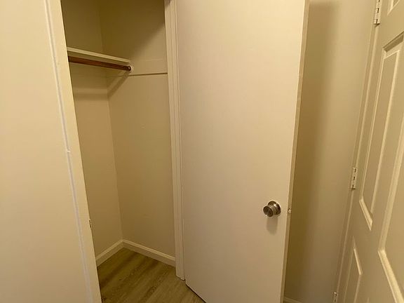 5th image of 512 Elizabeth St APT B