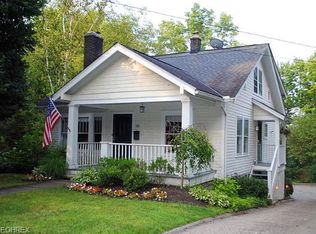 192 S Main St, Chagrin Falls, OH 44022