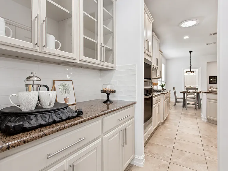 1034 Blanco Dr — Photo 16