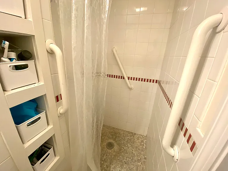 14 Fiske Pl — Photo 6