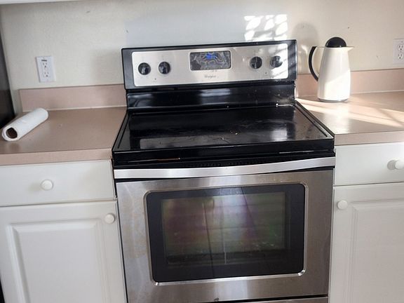 3rd image of 304 High Point Dr