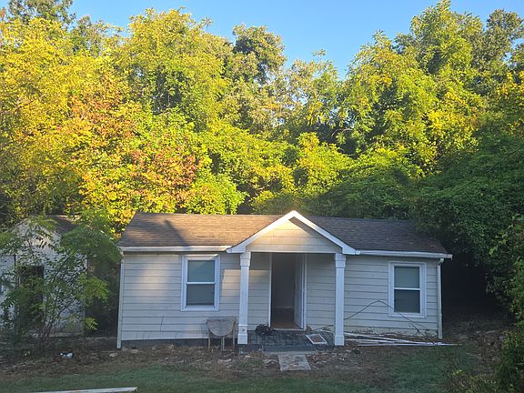 3rd image of 2811 Westview St