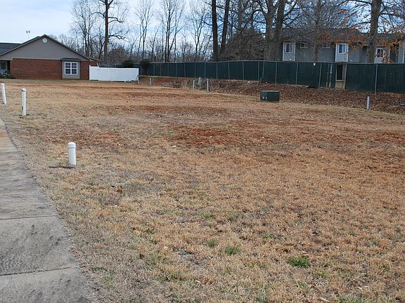 3rd image of 509 McKinley Pl
