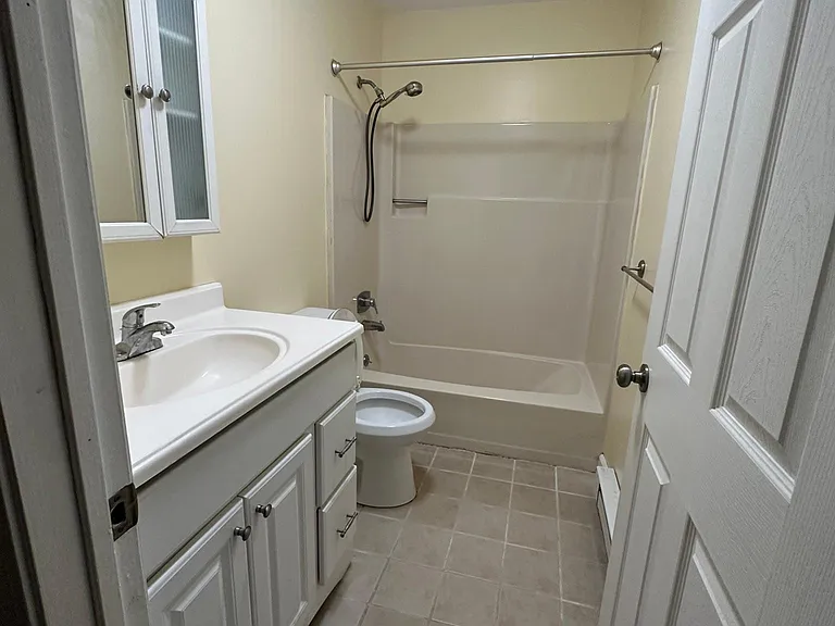 25 Padanaram Rd #43 — Photo 10