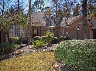 51 E Sterling Pond Cir, The Woodlands, TX 77382