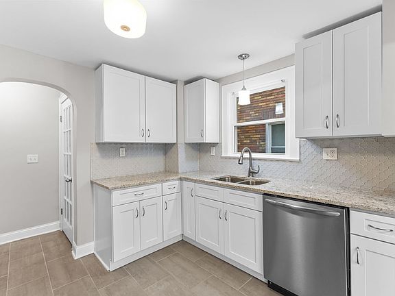 5th image of 1288 Linwood Ave