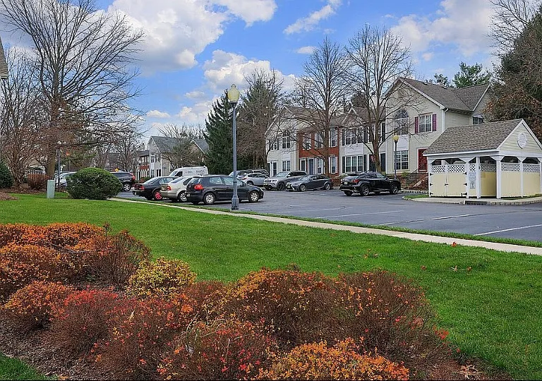 86 Edward Dr — Photo 15