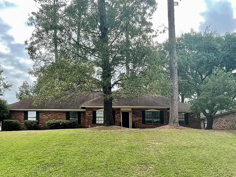 103 Comanche Cir — Photo 22