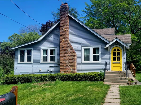 4152 Summit Ln, White Bear Township, MN 55110
