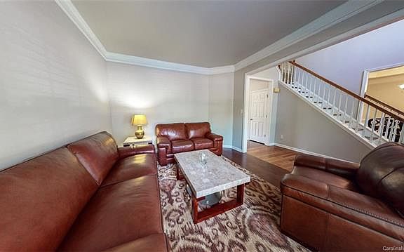 5th image of 10143 Barrands Ln #167