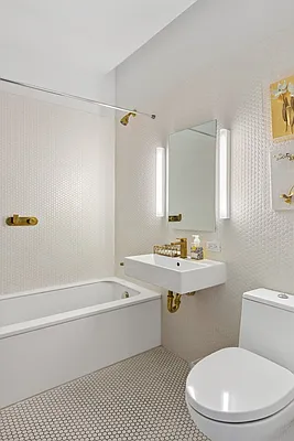 Sold by Corcoran | media 21