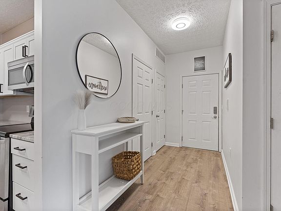 5th image of 6170 Harbour Pointe Unit 101