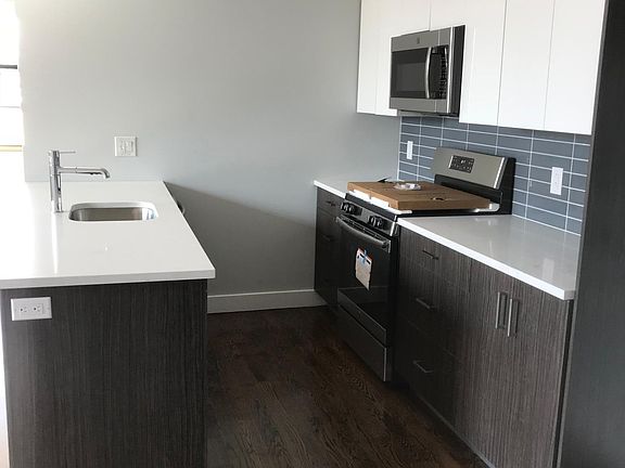 3rd image of 915 N 28th St #3A