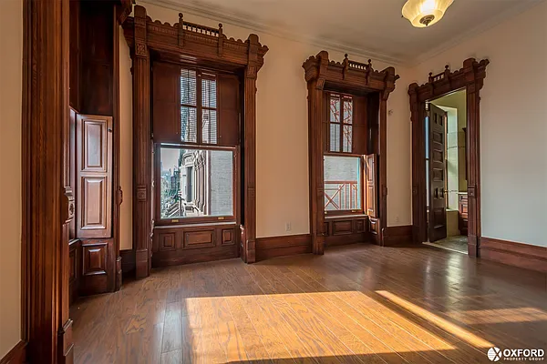 Sold by Oxford Property Group | media 12