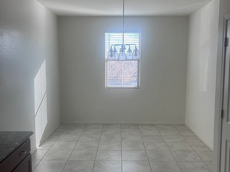 15422 W Windward Ave — Photo 18