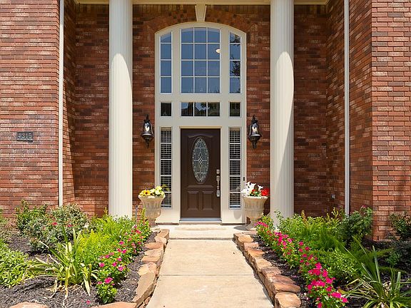  Amazing brick elevation with decorative stucco columns