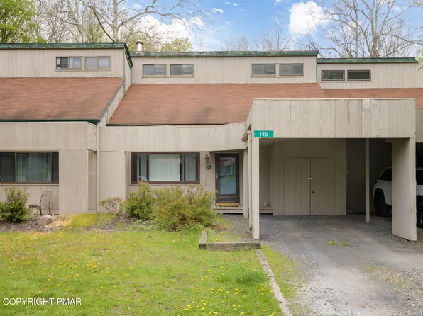 145 Ridge Dr, Tannersville, PA 18372